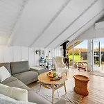 Kamile - 400m From The Sea By Interhome