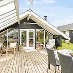 Kamile - 400m From The Sea By Interhome Vakantiehuis *