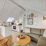 Vakantiehuis Kamile - 400m From The Sea By Interhome *