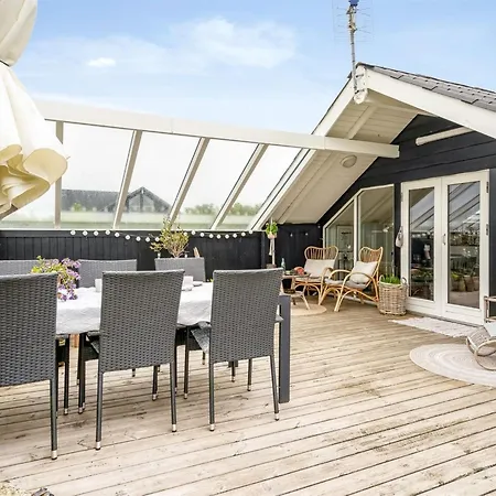 Kamile - 400m From The Sea By Interhome *