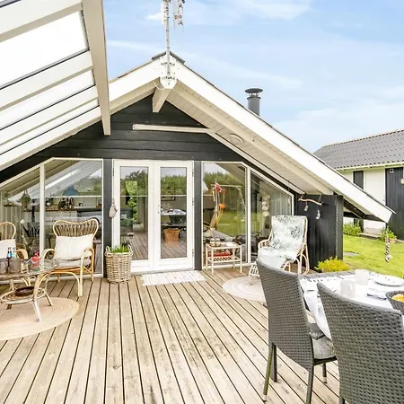 Kamile - 400m From The Sea By Interhome Vakantiehuis *